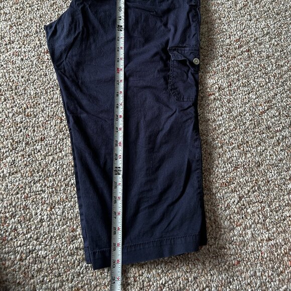 Capris - Picture 5 of 6